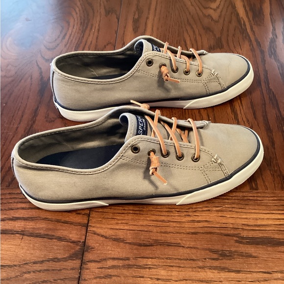 Sperry Shoes - Picture 6 of 7